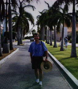 Eric relaxing in Aruba after witnessing his first totality